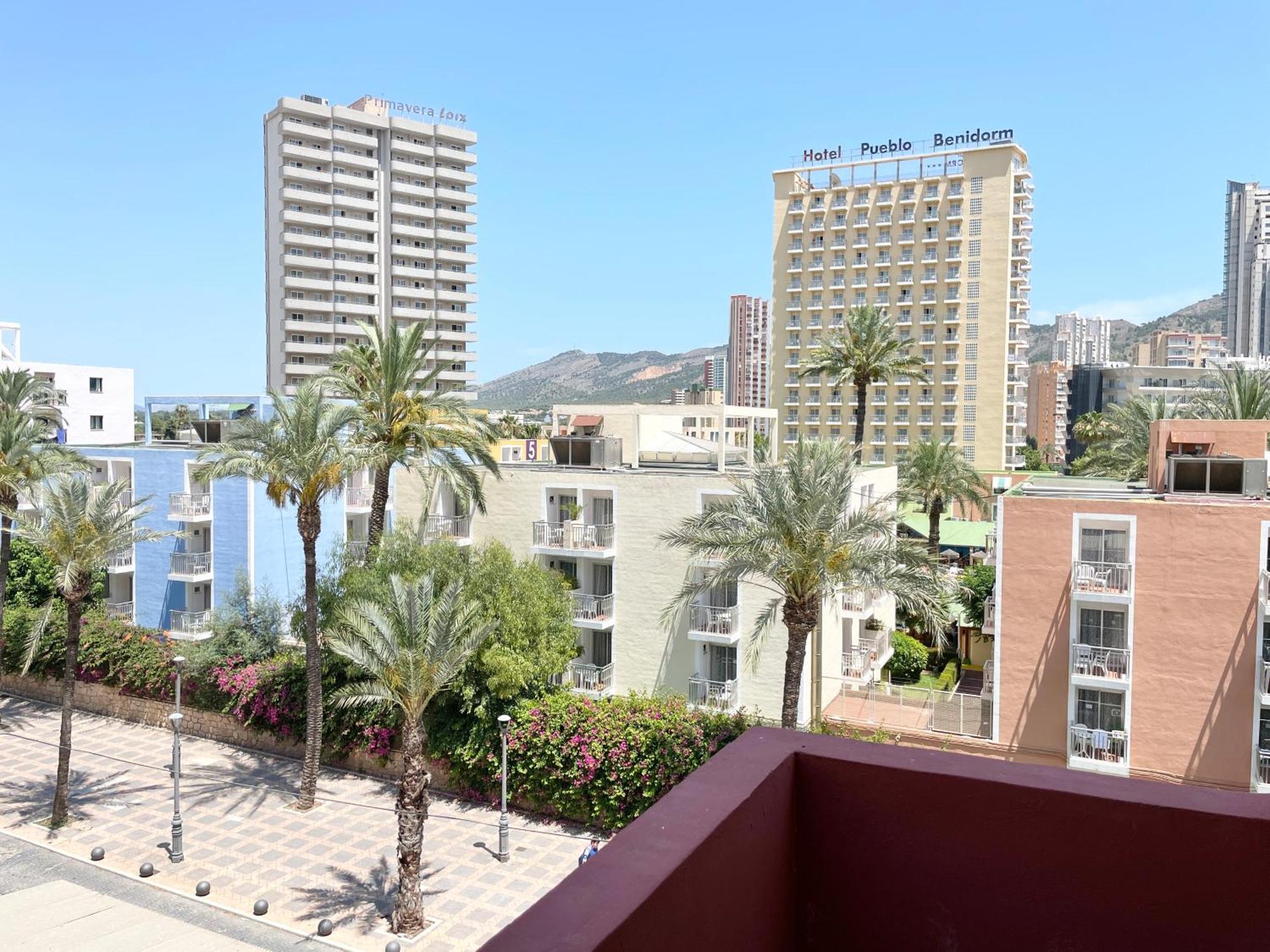 New Square Ibiza Apartment Benidorm Bagian luar foto