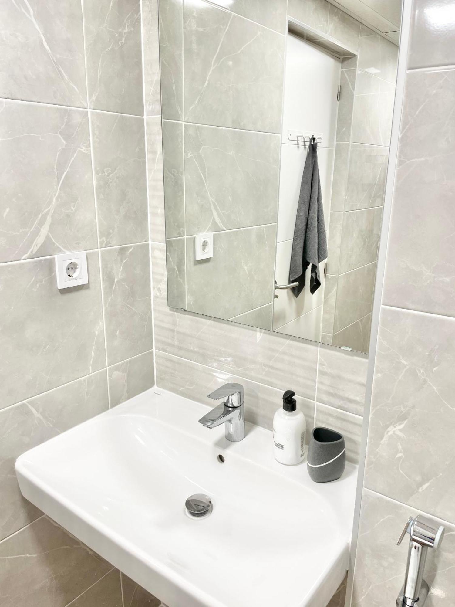New Square Ibiza Apartment Benidorm Bagian luar foto