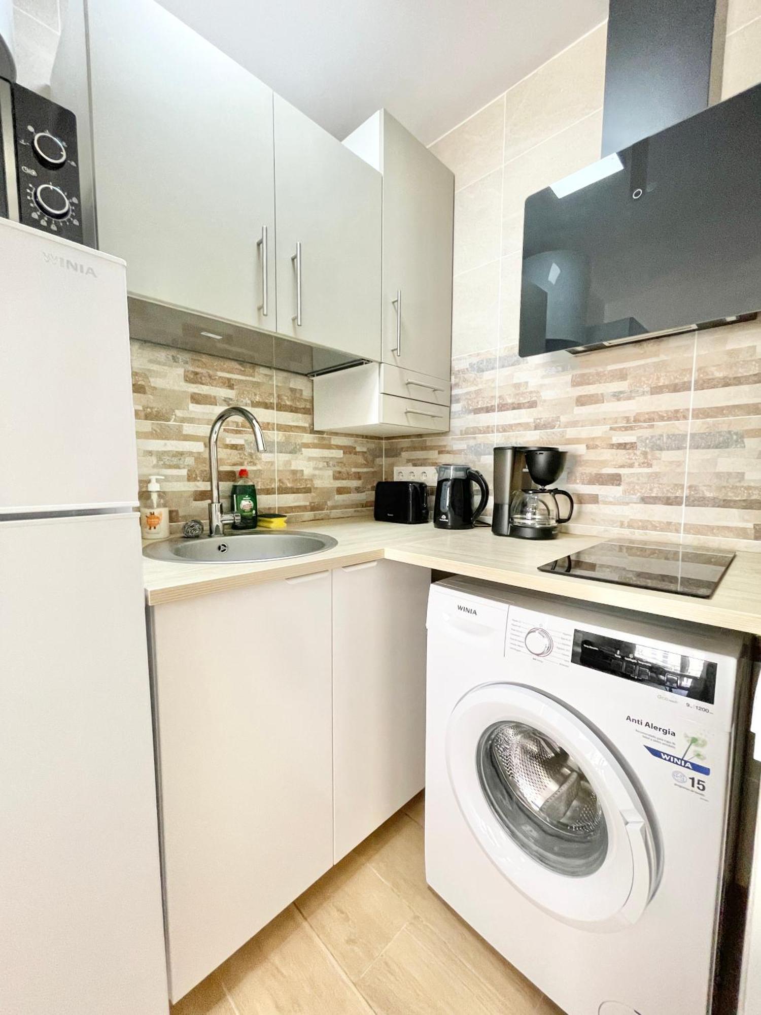 New Square Ibiza Apartment Benidorm Bagian luar foto